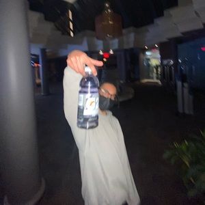 Meet your Posher, Rony